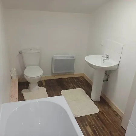 Large 4 Bed House Available For Short Holiday home