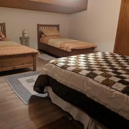 Large 4 Bed House Available For Short * Petit-Bersac