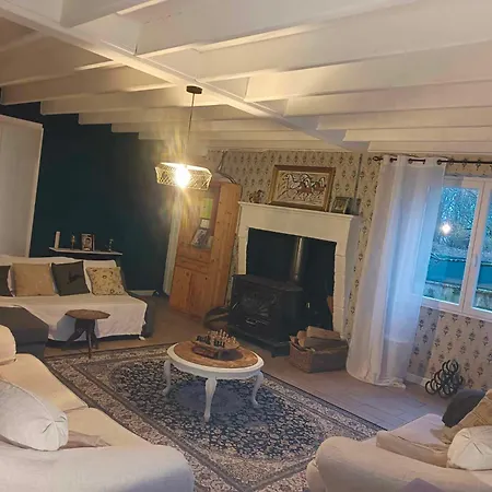 Holiday home Large 4 Bed House Available For Short *