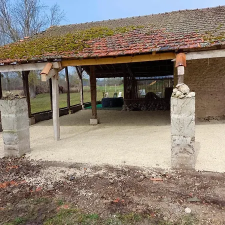Holiday home Large 4 Bed House Available For Short Petit-Bersac