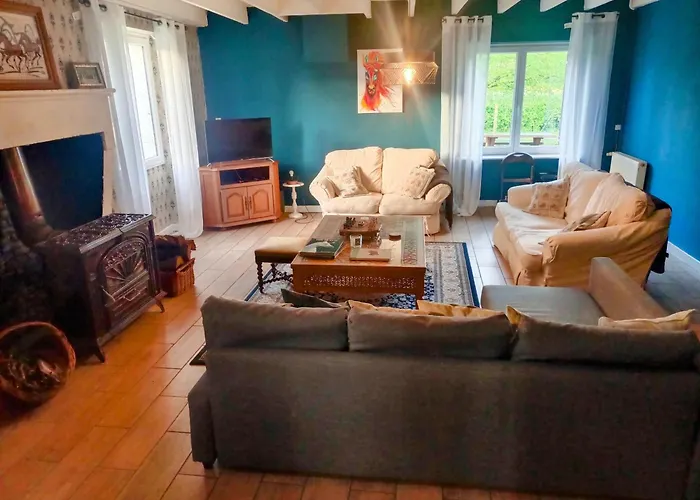 Feriehus Large 4 Bed House Available For Short